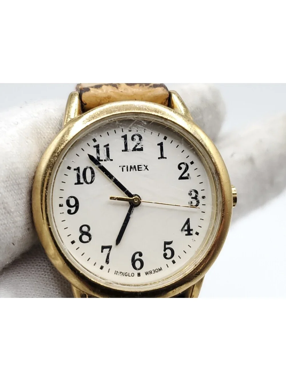 Vintage 1986 Timex Quartz Watch Womens New Battery Gold Tone 30mm